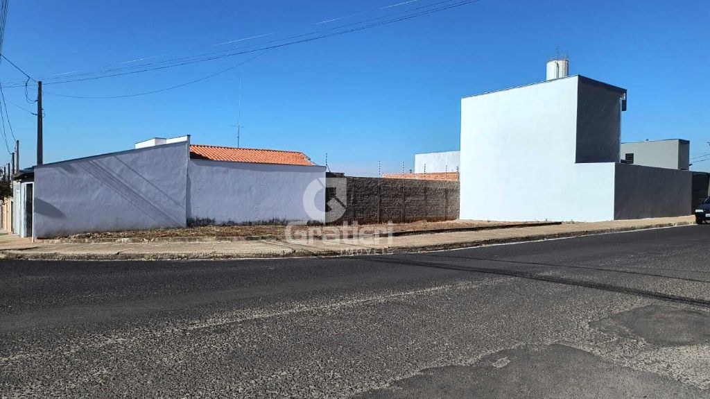 Terreno de esquina no igaçaba