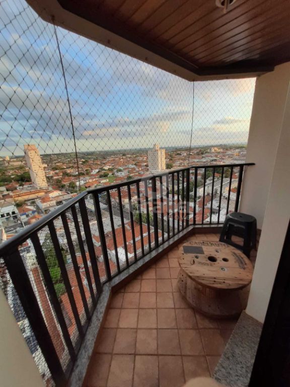 Apartamento à Venda Edifício Solimões Araraquara