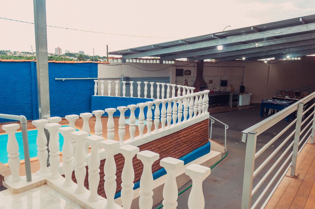 Linda Casa de Esquina à Venda Jardim Serra Azul Araraquara/SP
