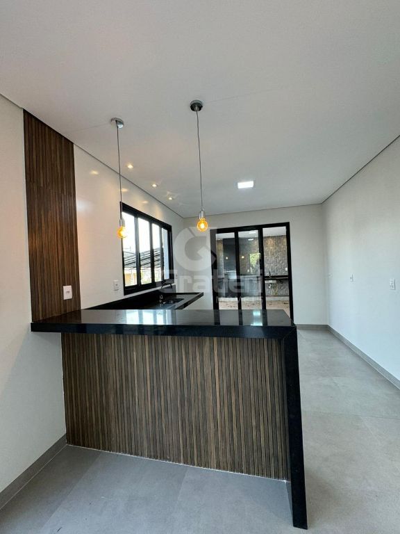 Casa à Venda no Condomínio Alvorada Araraquara