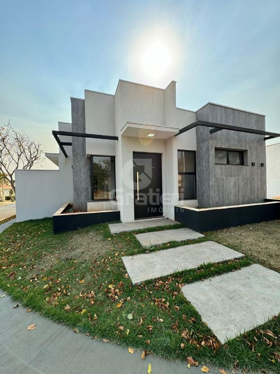 Casa à Venda no Condomínio Alvorada Araraquara