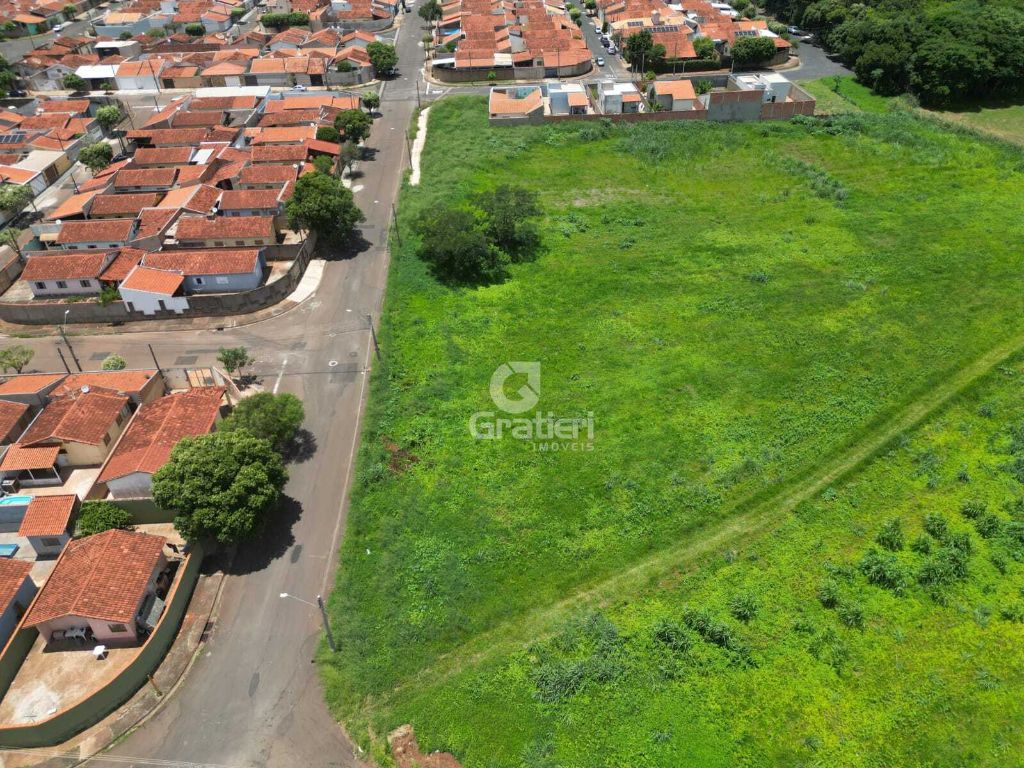 Área 2.164 m² próxima a av. Maurício galli