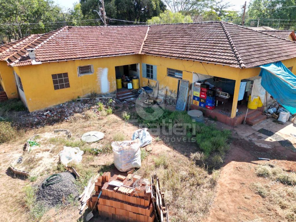 Área comercial à venda em bueno de andrade
