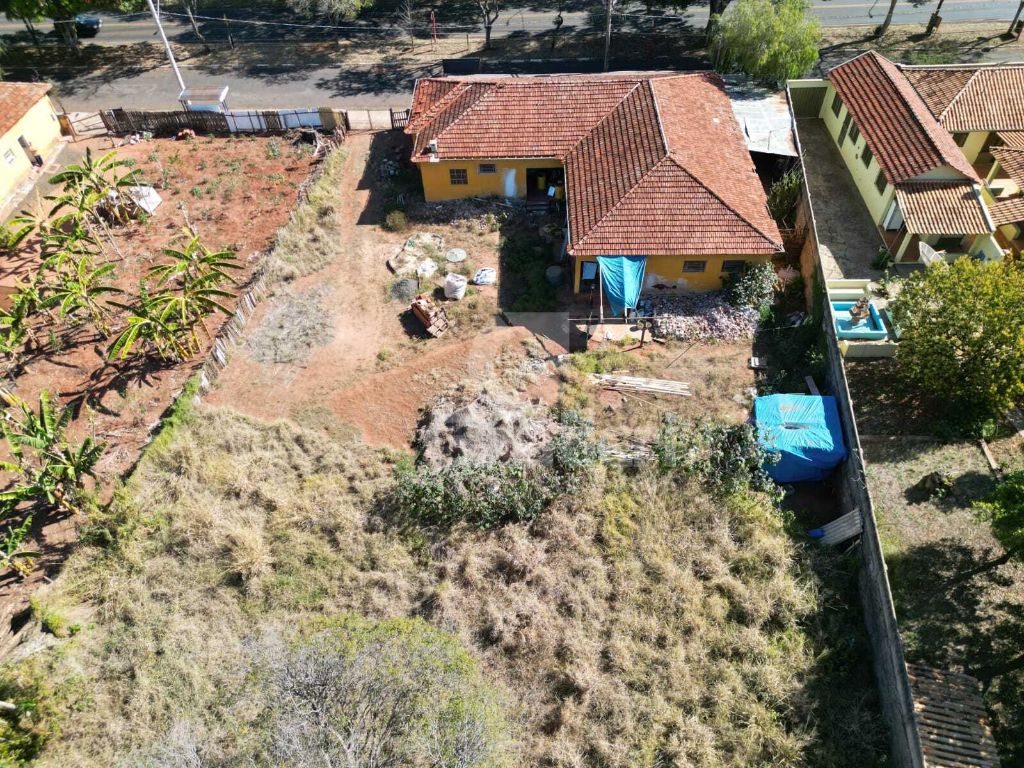 Área comercial à venda em bueno de andrade