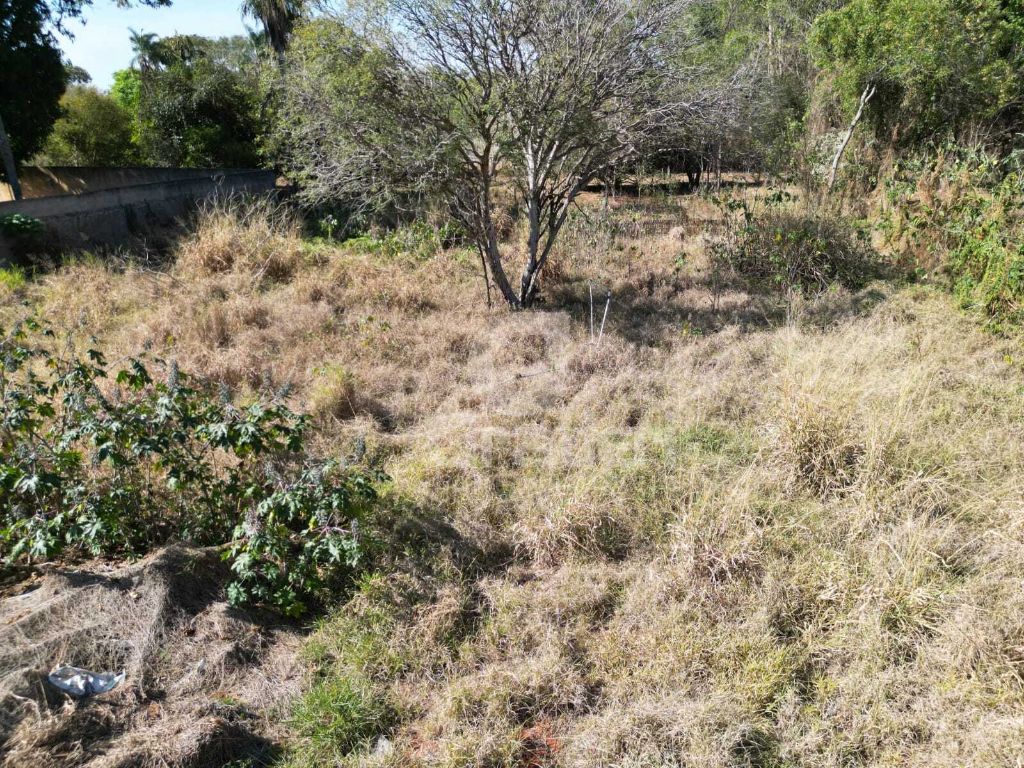 Área comercial à venda em bueno de andrade