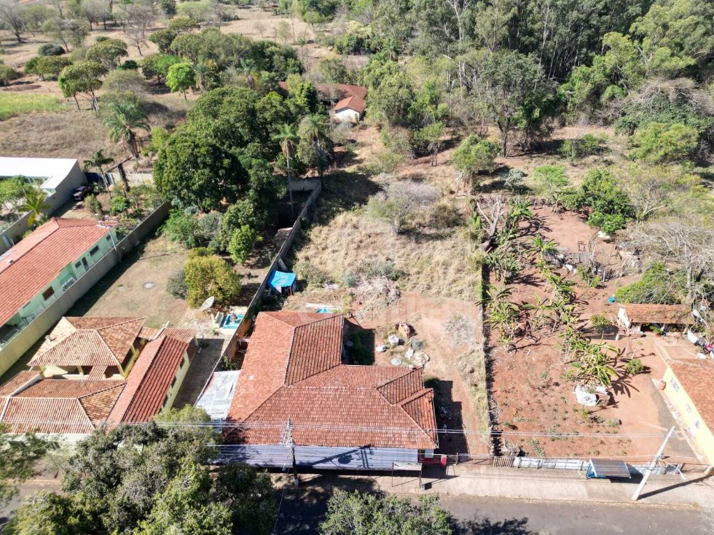 Área comercial à venda em bueno de andrade