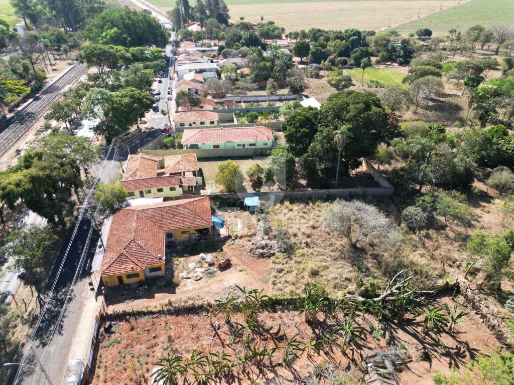 Área comercial à venda em bueno de andrade