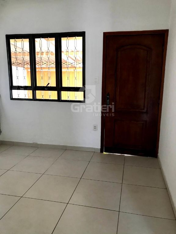 Casa à venda com edícula no selmi dei araraquara