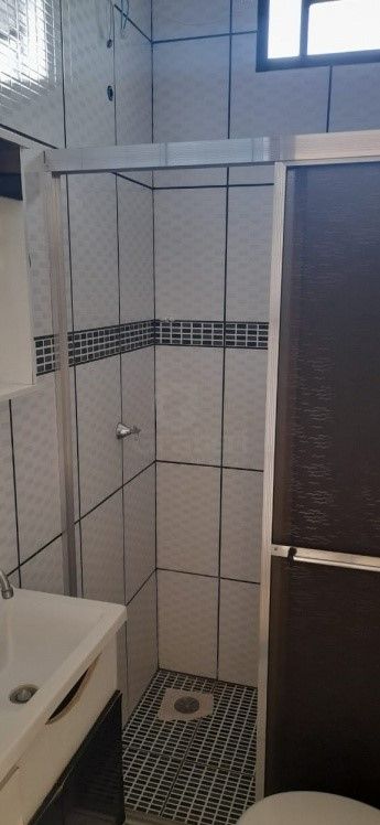 Sobrado com 2 dormitórios + salão comercial - Jardim Pinheiros
