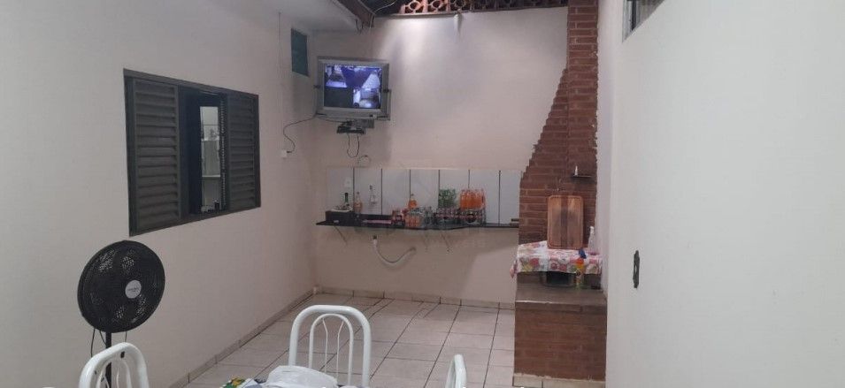 Sobrado com 2 dormitórios + salão comercial - Jardim Pinheiros