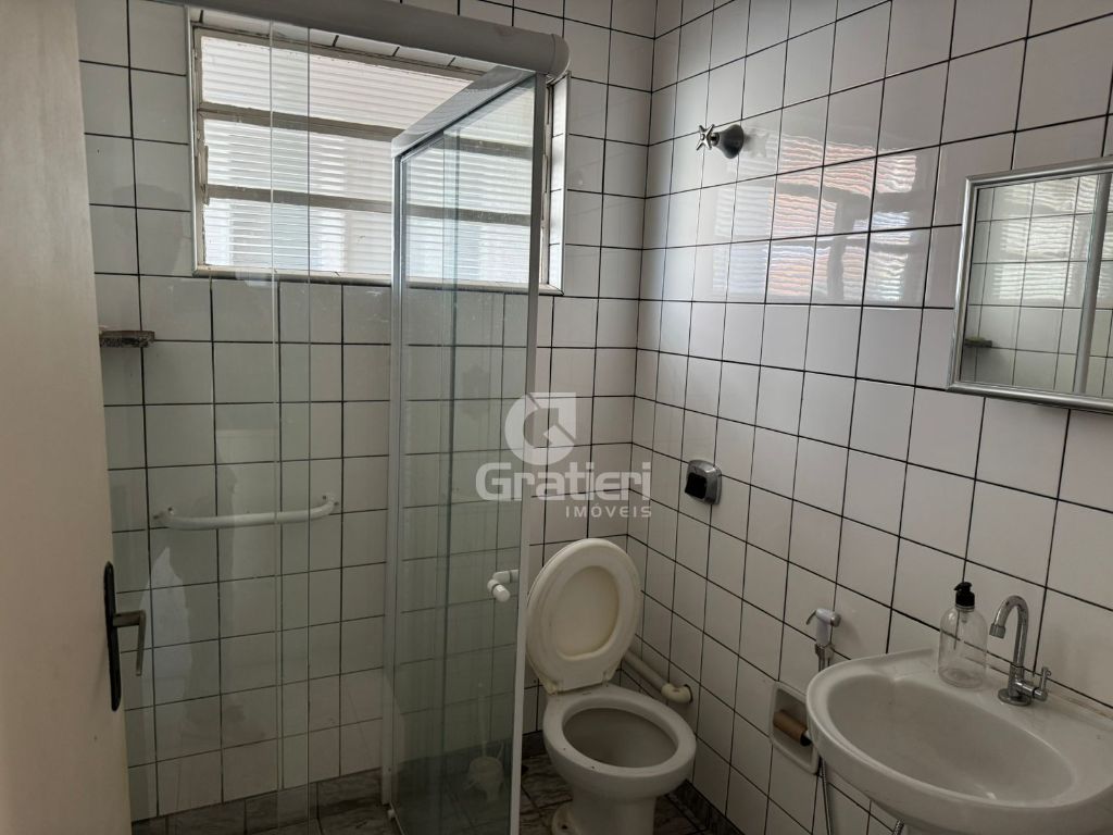 Casa no sta. Angelina 3 suítes e piscina