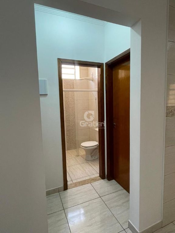 Casa c/ Suíte Jardim Victório de Santi II