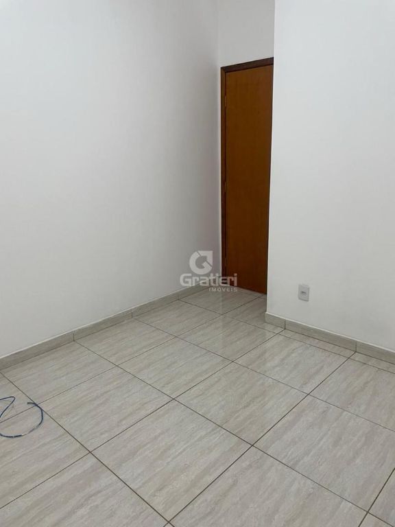 Casa c/ Suíte Jardim Victório de Santi II