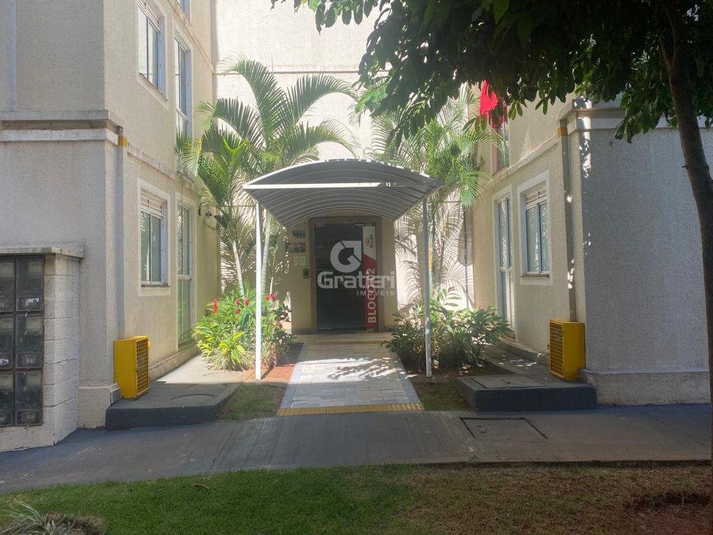 Apartamento Térreo à Venda no Residencial Parque Atalaia