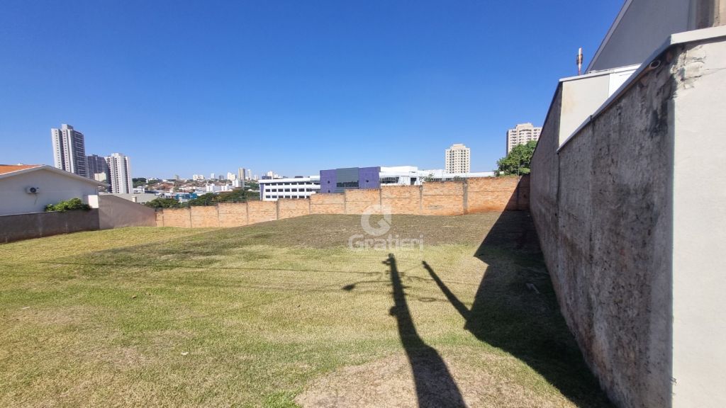 Terreno 425m² cond. Nascentes do jaraguá