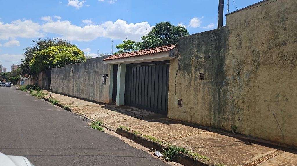 Sobrado gigante com piscina, quiosque, sauna e 15 vagas na vila xavier
