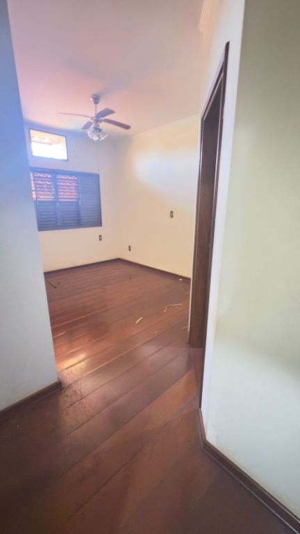 Sobrado gigante com piscina, quiosque, sauna e 15 vagas na vila xavier