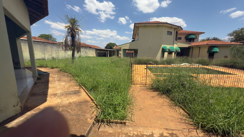 Sobrado gigante com piscina, quiosque, sauna e 15 vagas na vila xavier