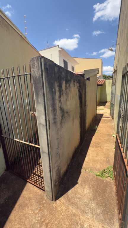 Sobrado gigante com piscina, quiosque, sauna e 15 vagas na vila xavier