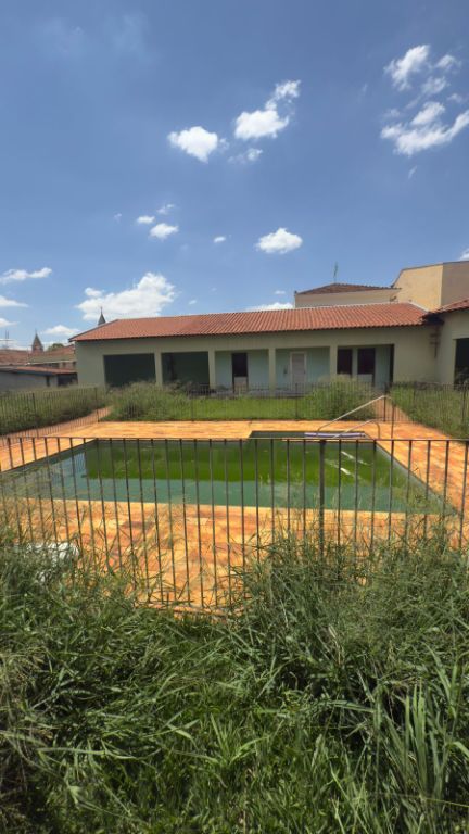 Sobrado gigante com piscina, quiosque, sauna e 15 vagas na vila xavier