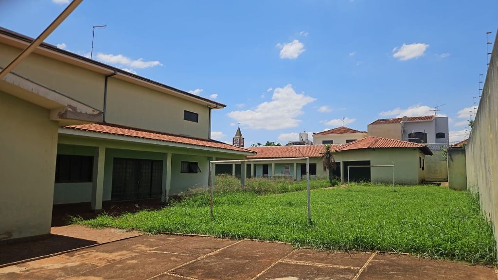 Sobrado gigante com piscina, quiosque, sauna e 15 vagas na vila xavier