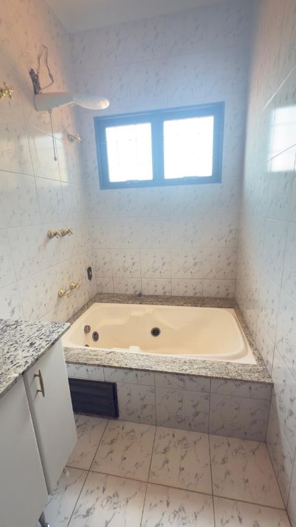 Sobrado gigante com piscina, quiosque, sauna e 15 vagas na vila xavier