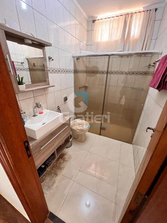 Casa impecável à venda no jardim ometto – américo brasiliens