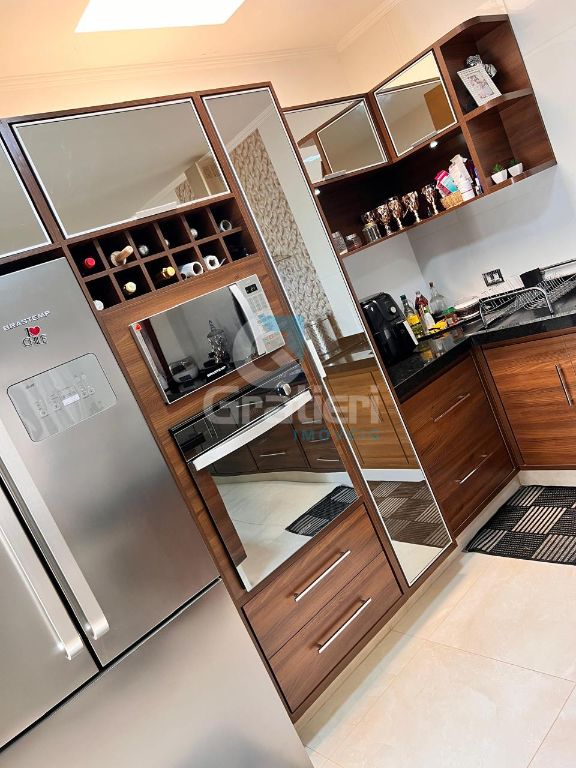 Casa impecável à venda no jardim ometto – américo brasiliens
