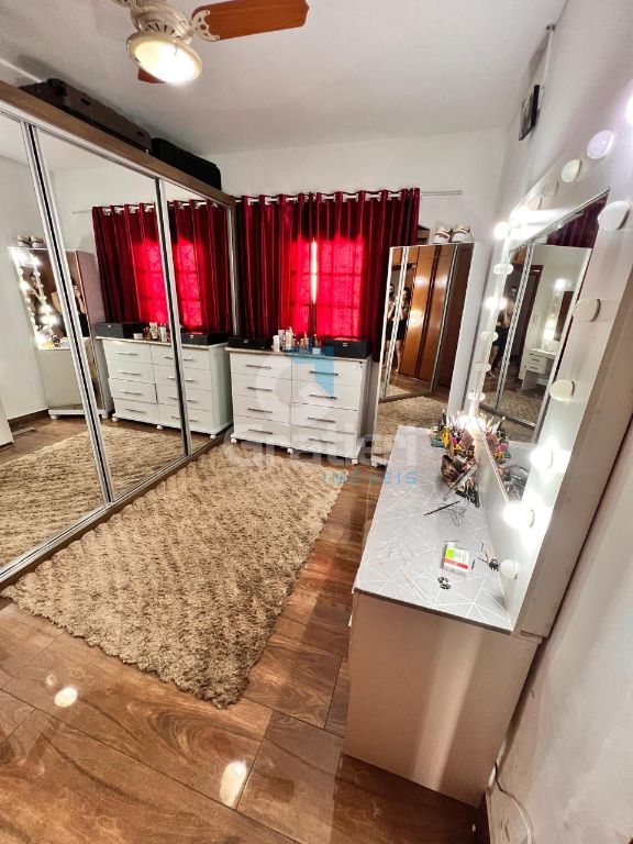 Casa impecável à venda no Jardim Ometto Américo Brasiliense