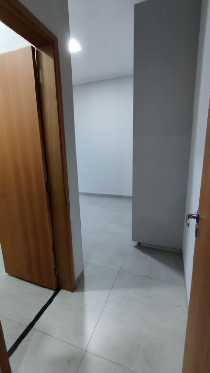 Casa recém construída condomínio volpi