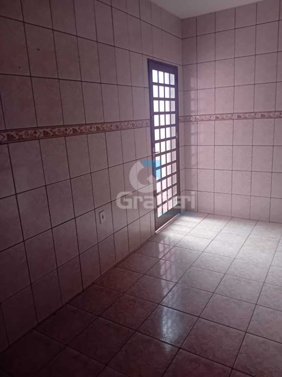 Casa no pq. São paulo 2 dormitórios