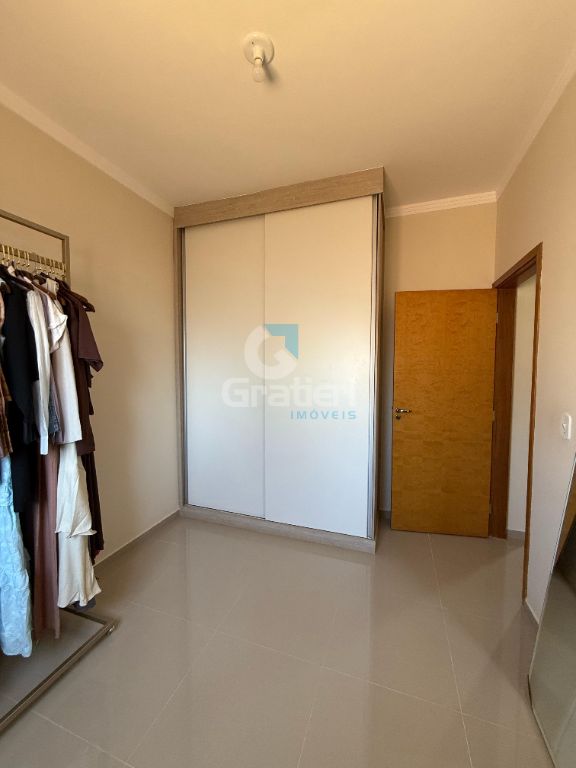 Sobrado no condomínio alvorada