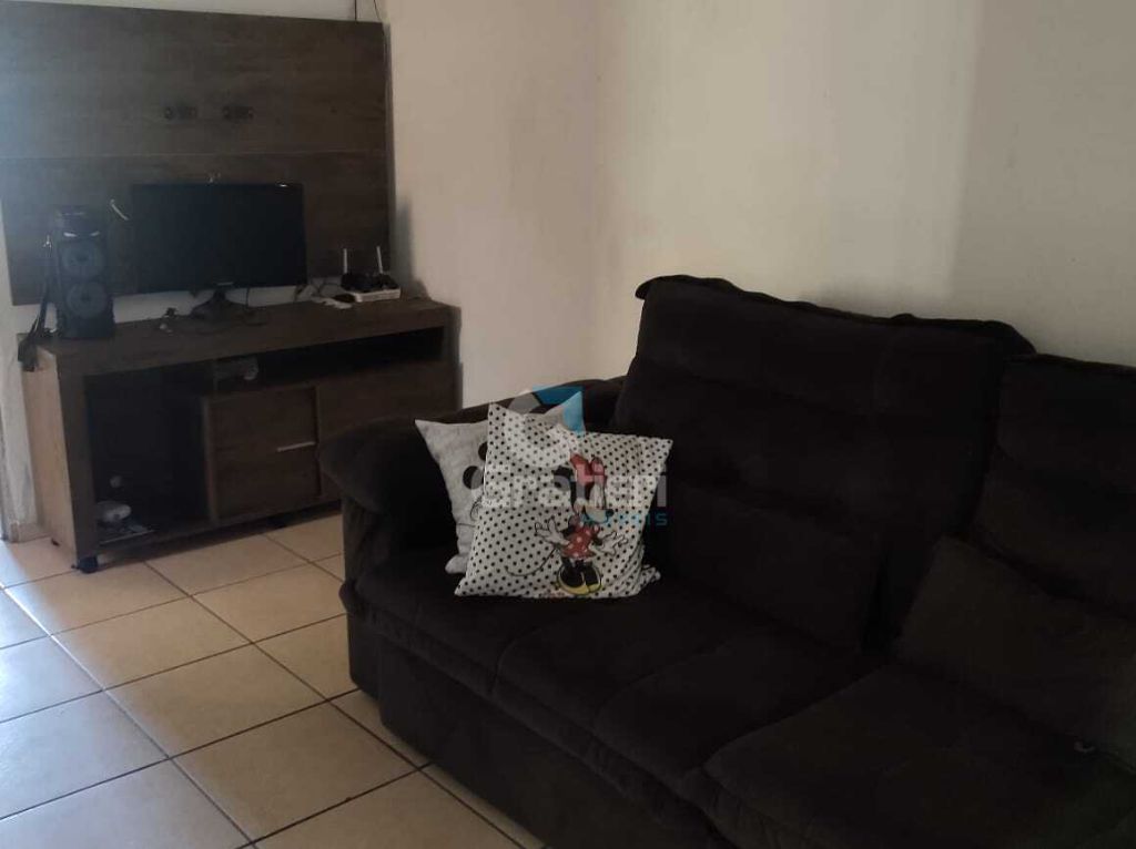 Casa à venda no jd. Do vale