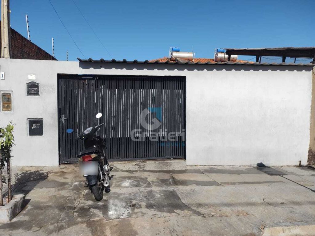Casa à venda no jd. Do vale