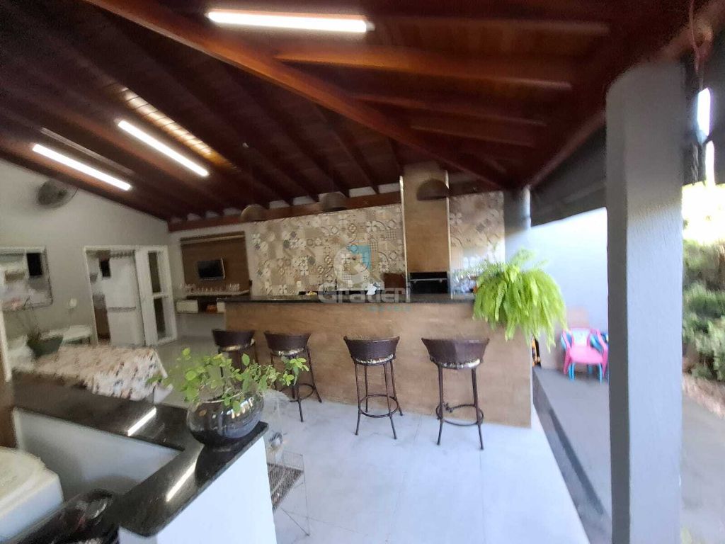 Casa à venda – condomínio alto da boa vista
