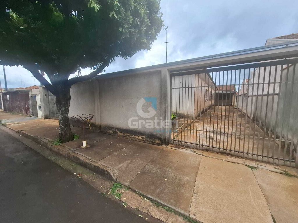 Casa grande no centro
