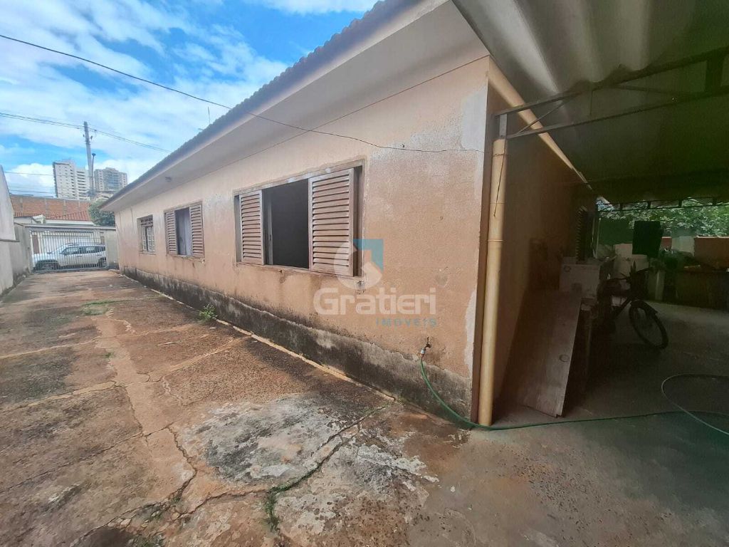 Casa grande no centro