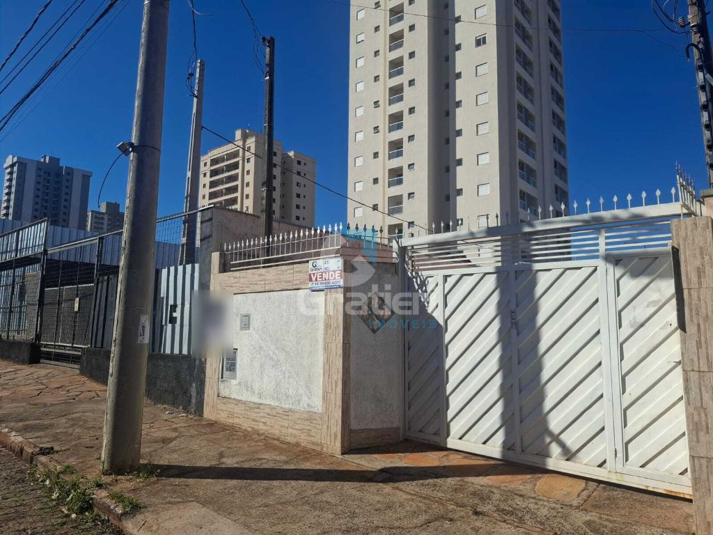 Casa 2 quartos no centro