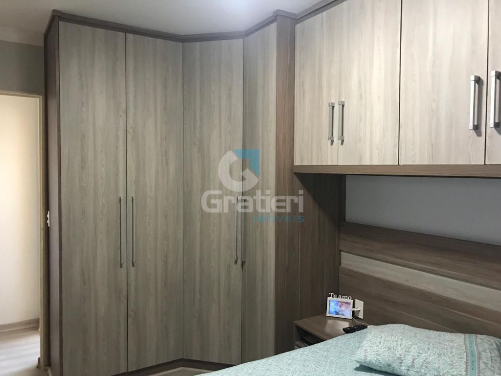 Apartamento com sacada no resid. Nova américa