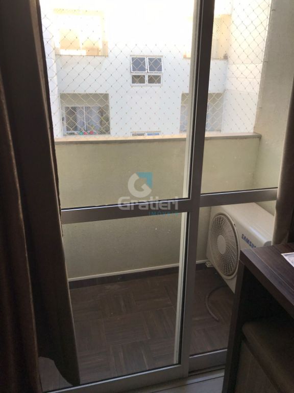 Apartamento com sacada no resid. Nova américa