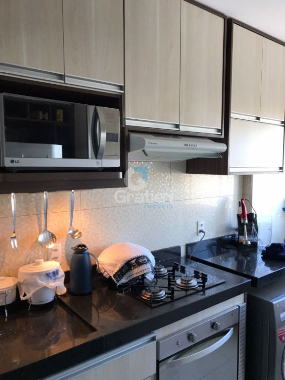 Apartamento com sacada no resid. Nova américa