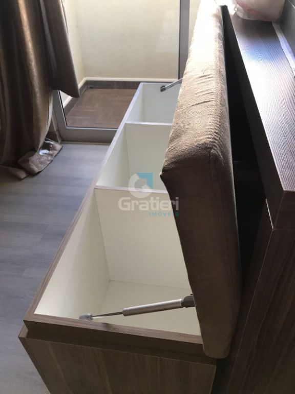 Apartamento com sacada no Resid. Nova América