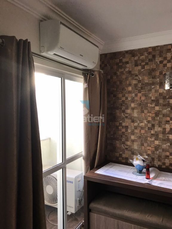 Apartamento com sacada no resid. Nova américa