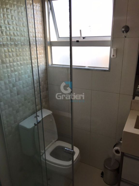 Apartamento com sacada no resid. Nova américa