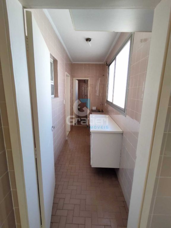 Apartamento à Venda Edifício Rosas de Prata Centro