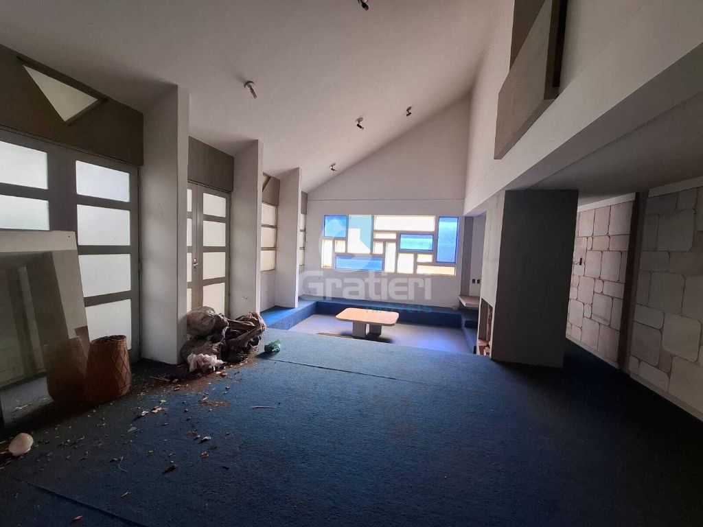 Sobrado comercial ou residencial na vila ferroviária/centro