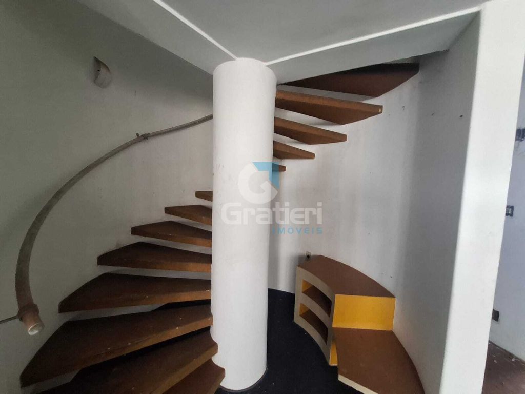 Sobrado comercial ou residencial na vila ferroviária/centro