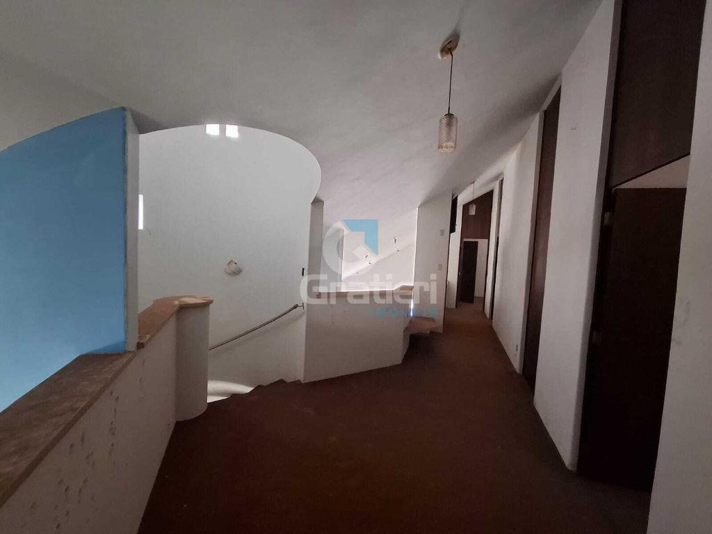 Sobrado comercial ou residencial na vila ferroviária/centro