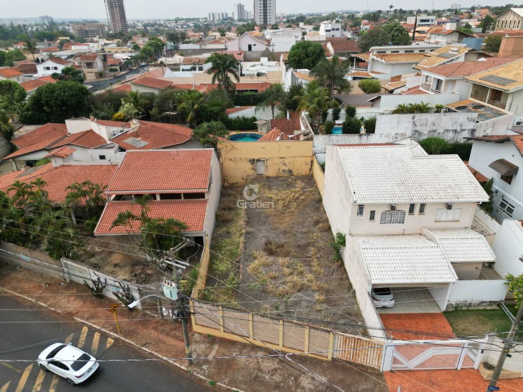 Terreno comercial na av. Henrique lupo