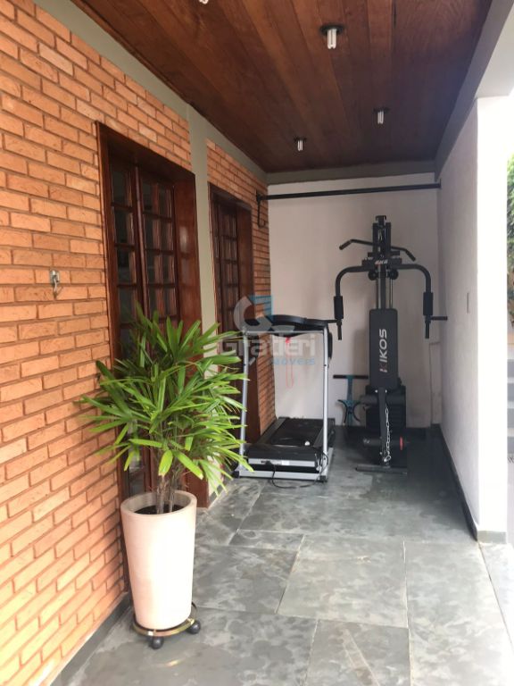 Casa à venda no jardim das roseiras